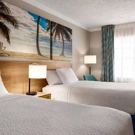 Days Inn By Wyndham Miami Airport North Майами-Спрингс Экстерьер фото